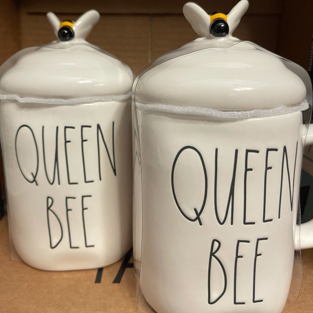 Rae Dunn Queen Bee Mug